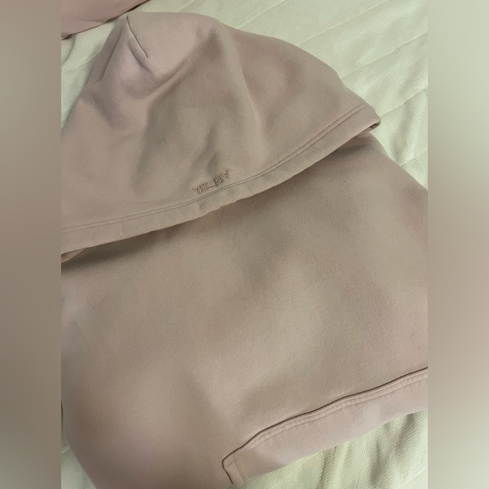 Aritzia perfect baby pink hoodie